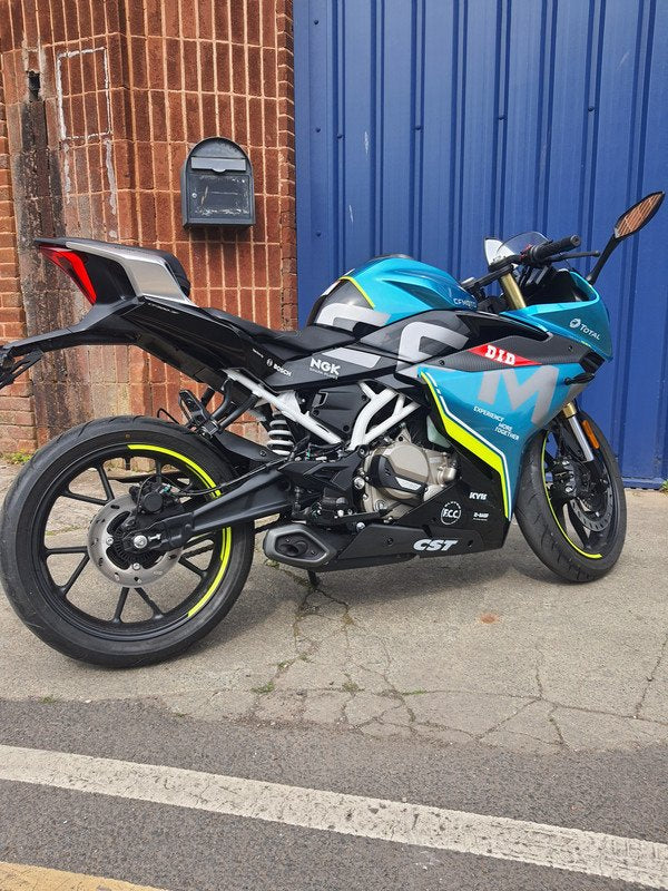 2024 CFMoto 300SR