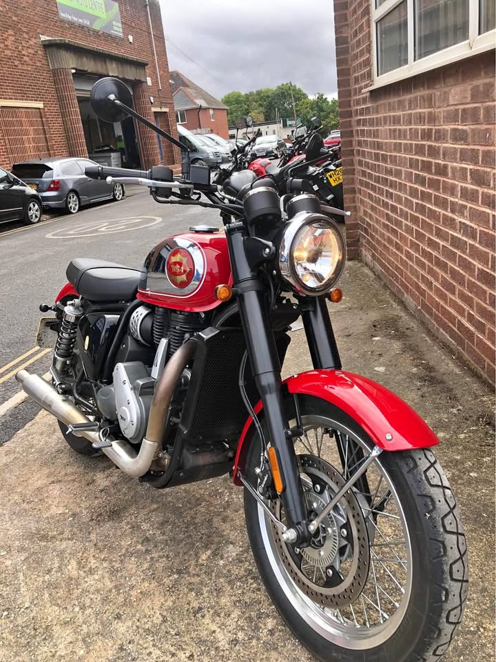 [USED] 2024 BSA Goldstar 650 - Red