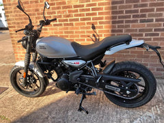 [EX DEMO] 2026 Royal Enfield Guerilla 450 - Silver