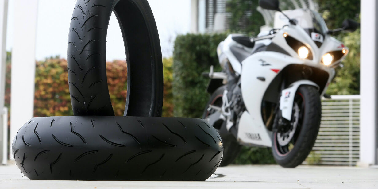 Bridgestone BT016 Front Tubeless Road Tyre 110/70 17