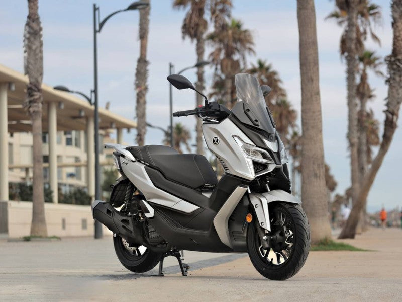 Voge SR1 125 - Silver