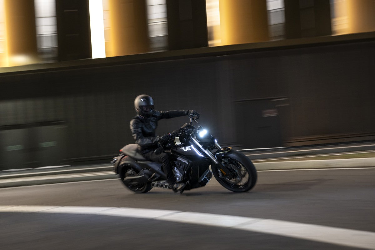 Benda Moto LFC700 2025 - Black
