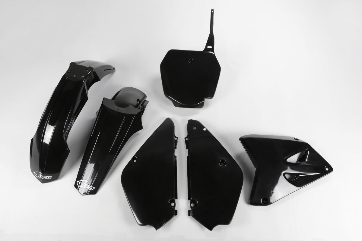 UFO Full Plastic Kit RM85 00-25 - Black