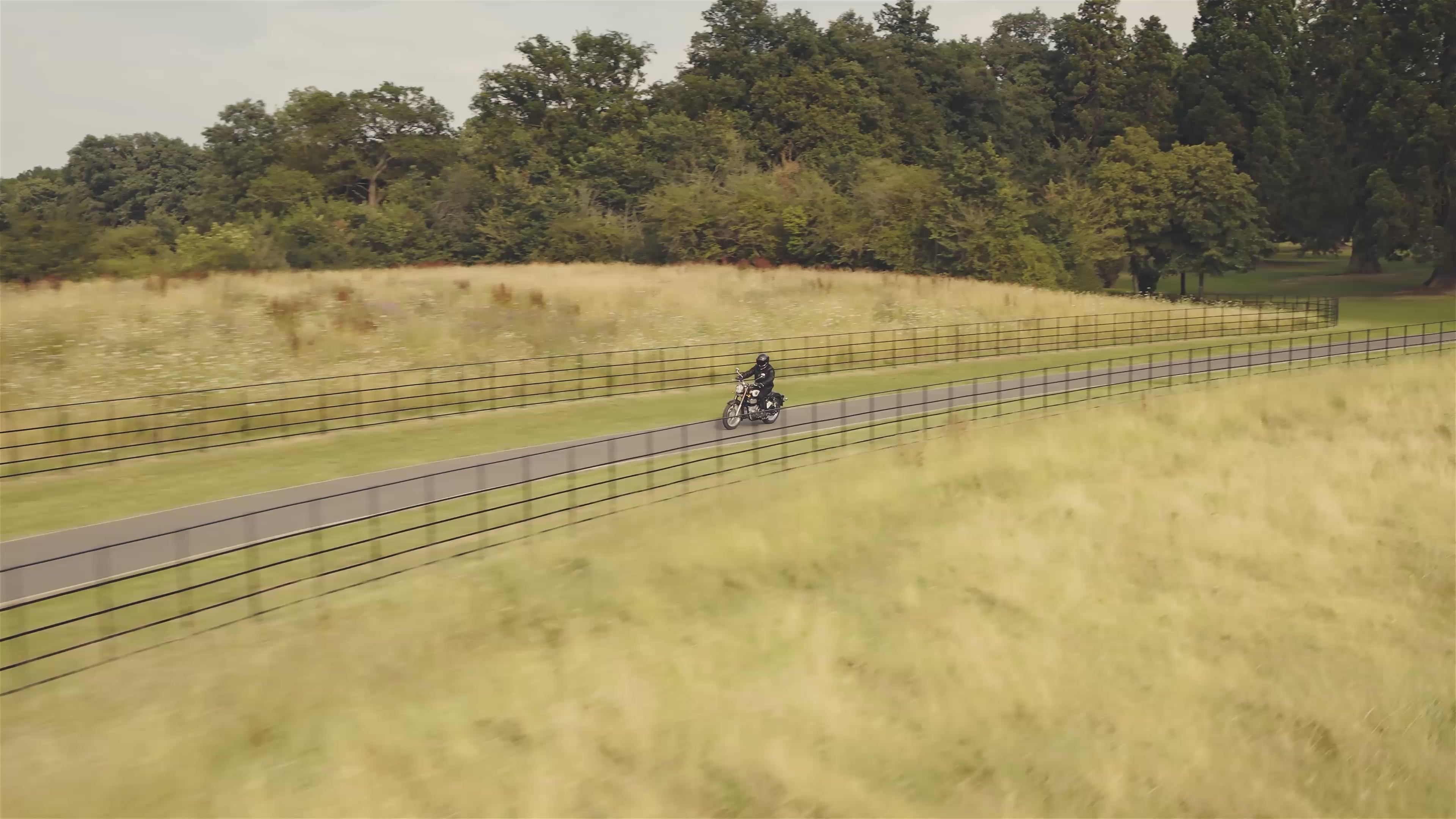 Royal Enfield Classic 350 - Jodhpur Blue